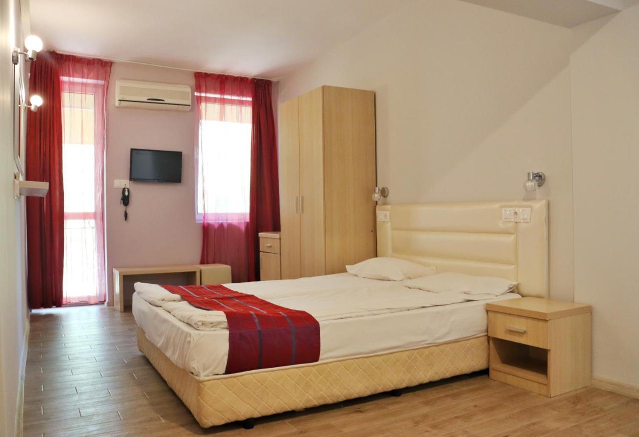 קיטן Rilena Hotel מראה חיצוני תמונה