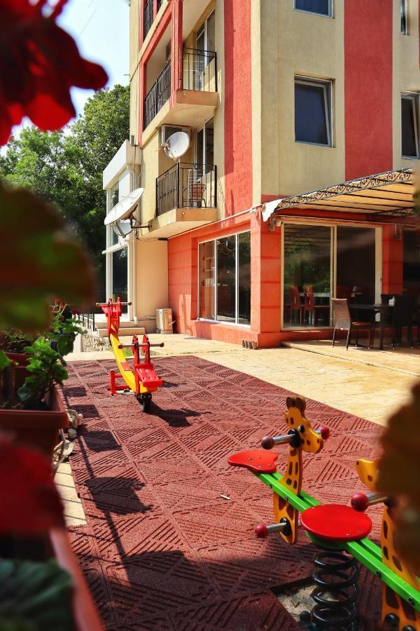 קיטן Rilena Hotel מראה חיצוני תמונה