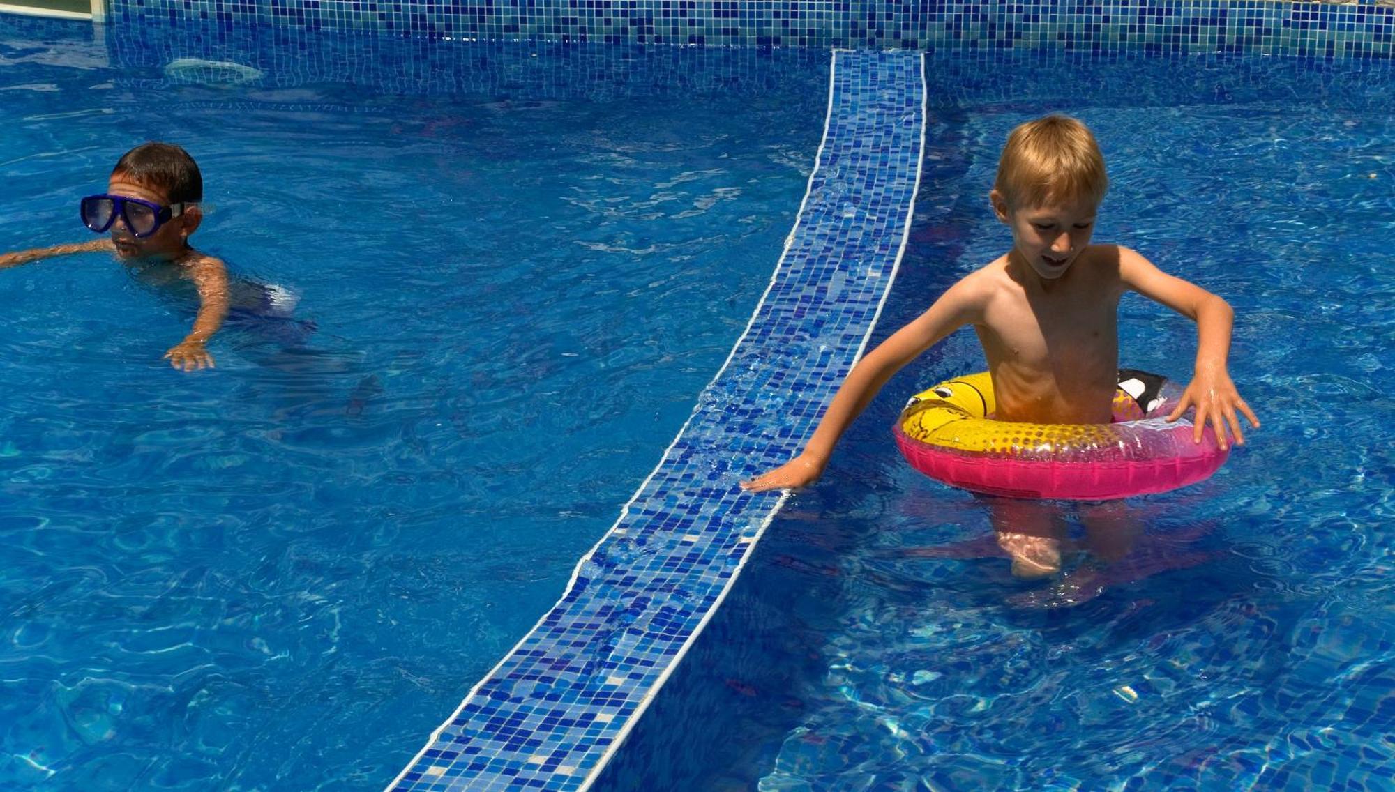 קיטן Rilena Hotel מראה חיצוני תמונה